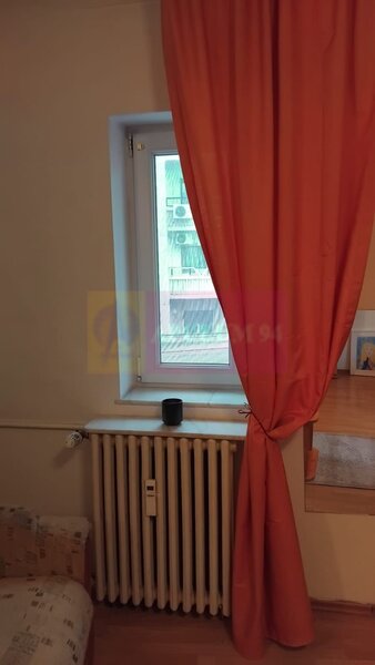 Garsoniera Piata Alba Iulia.